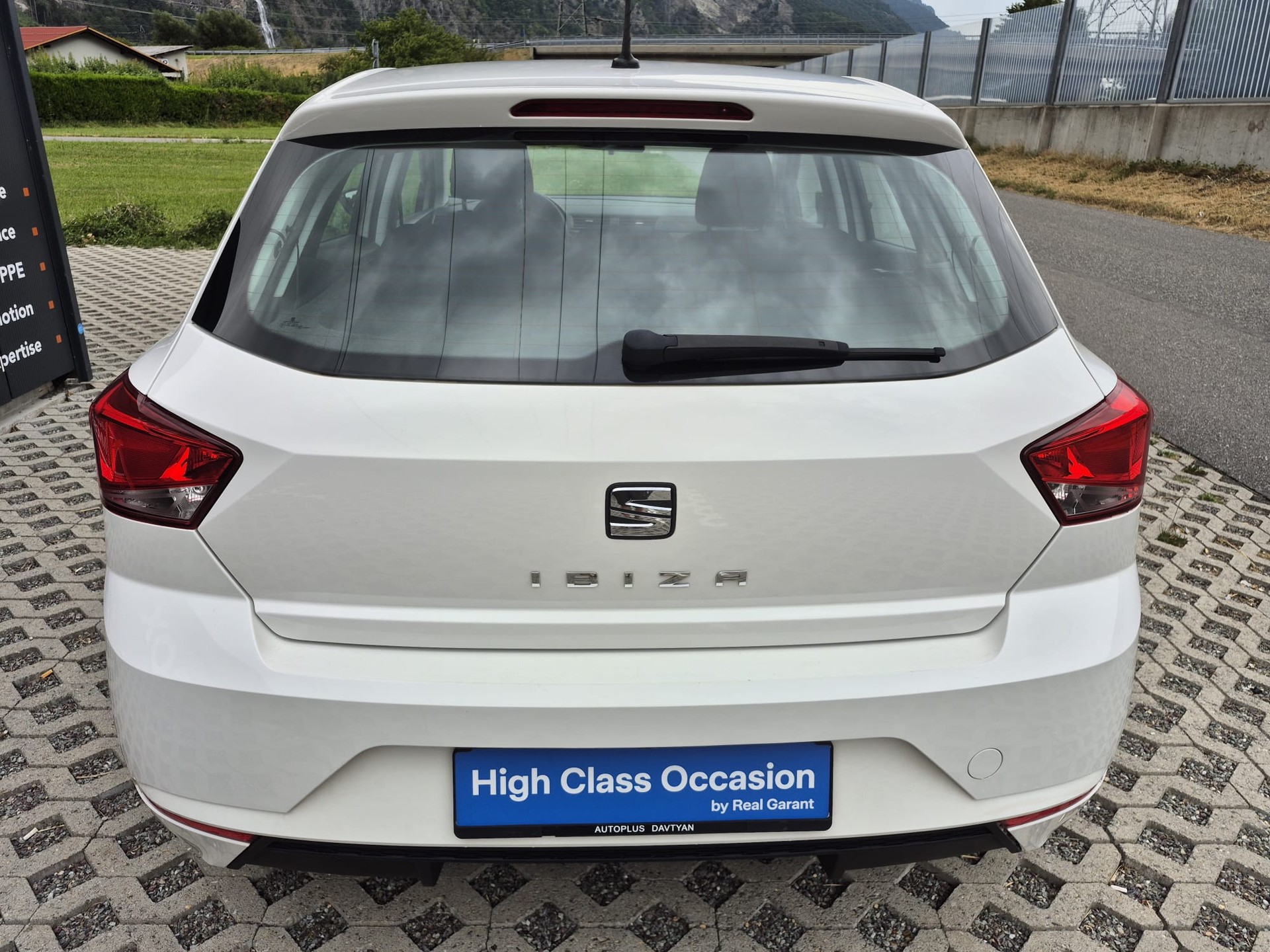 SEAT Ibiza 1.0 EcoTSI Reference-image-5