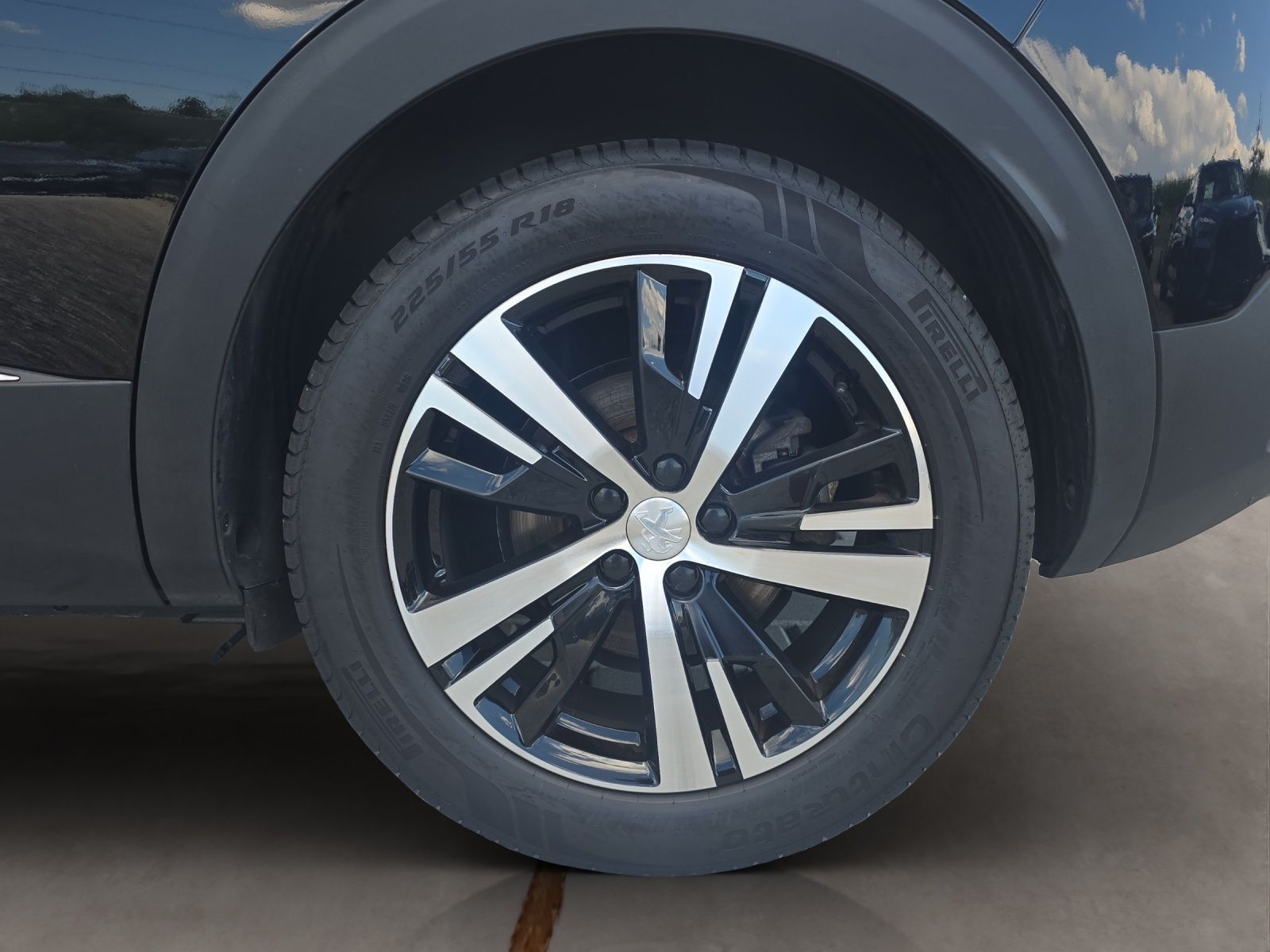 PEUGEOT 3008 1.5 BlueHDi GT EAT8 CH-Fahrzeug-image-22