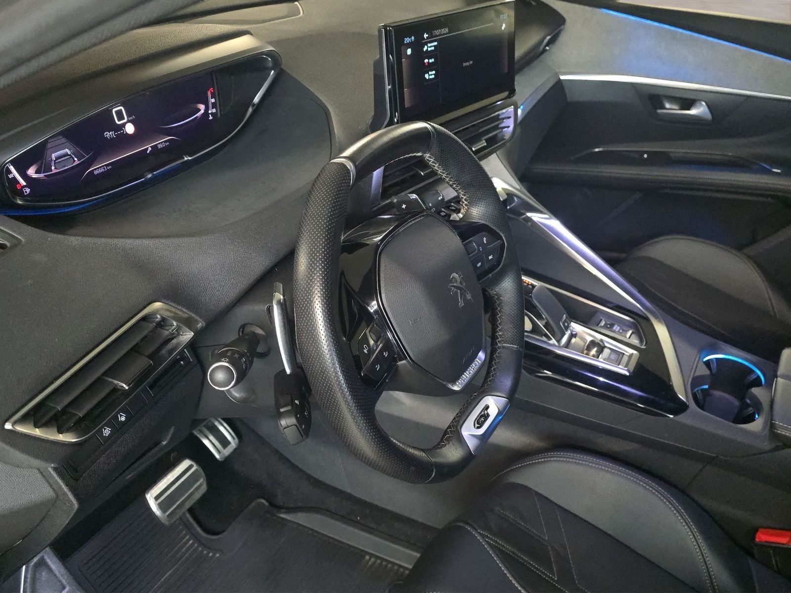 PEUGEOT 3008 1.5 BlueHDi GT EAT8 CH-Fahrzeug-image-9