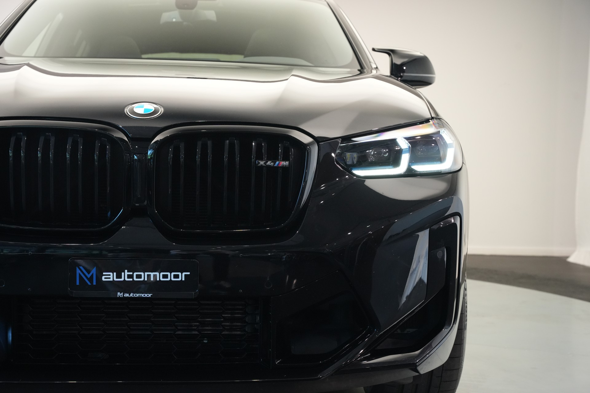 BMW X4M xDrive M Competition Steptronic *Panorama* *Lenkradheizung* *HuD*-image-51