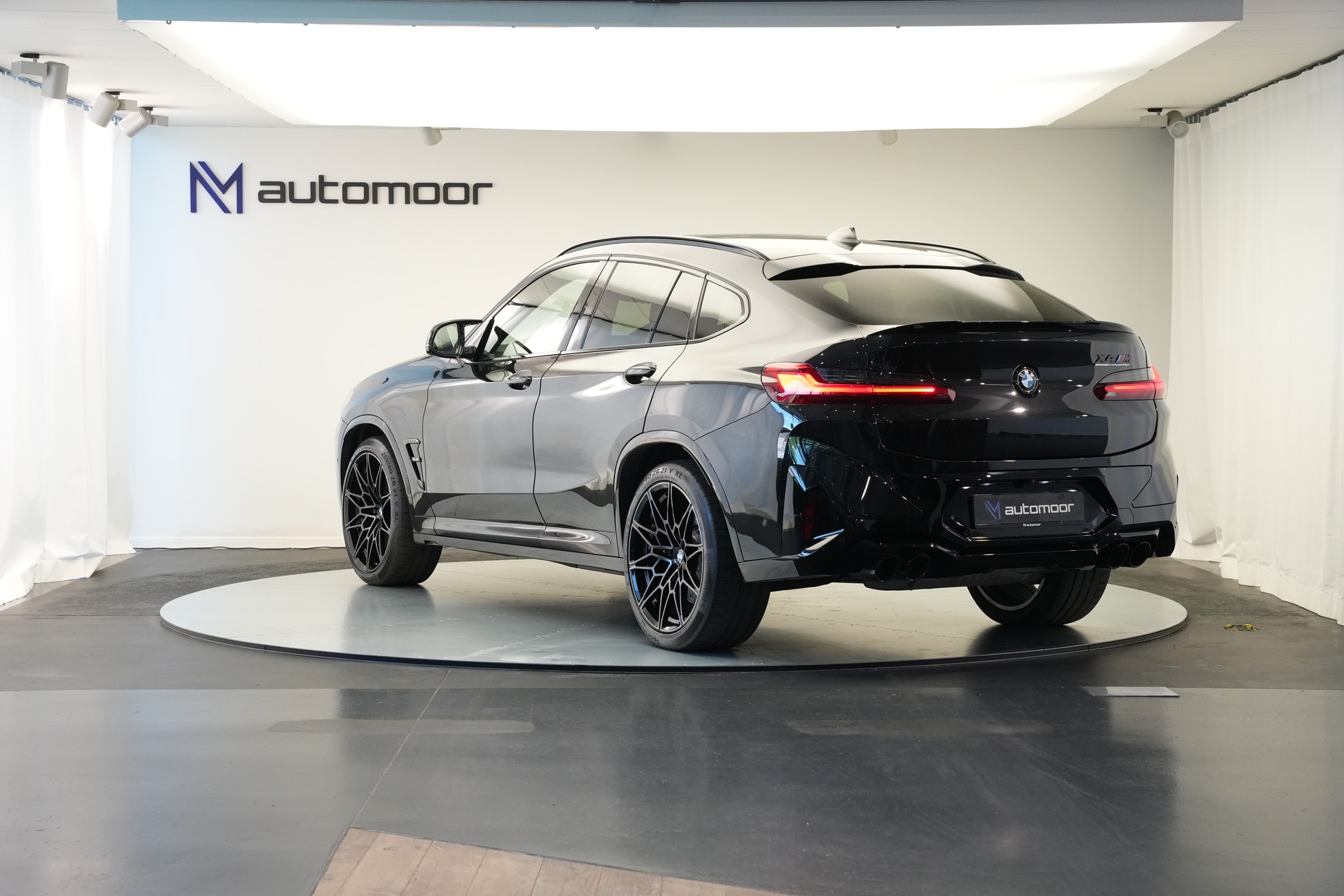 BMW X4M xDrive M Competition Steptronic *Panorama* *Lenkradheizung* *HuD*-image-6