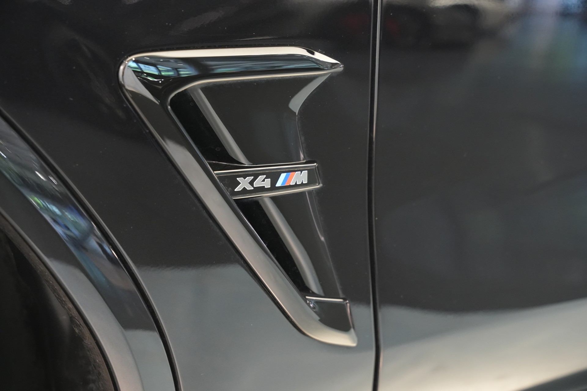 BMW X4M xDrive M Competition Steptronic *Panorama* *Lenkradheizung* *HuD*-image-43