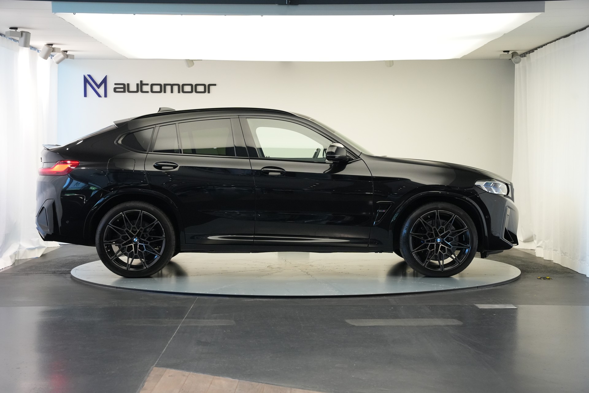 BMW X4M xDrive M Competition Steptronic *Panorama* *Lenkradheizung* *HuD*-image-3