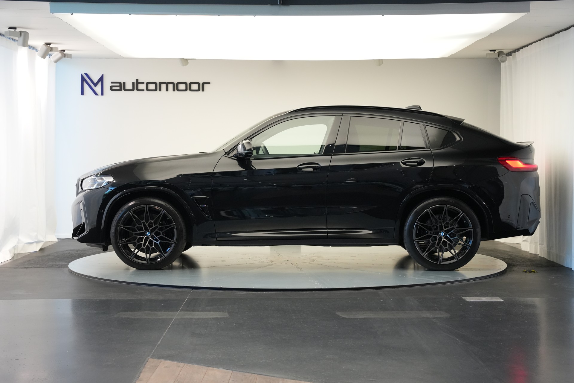 BMW X4M xDrive M Competition Steptronic *Panorama* *Lenkradheizung* *HuD*-image-7