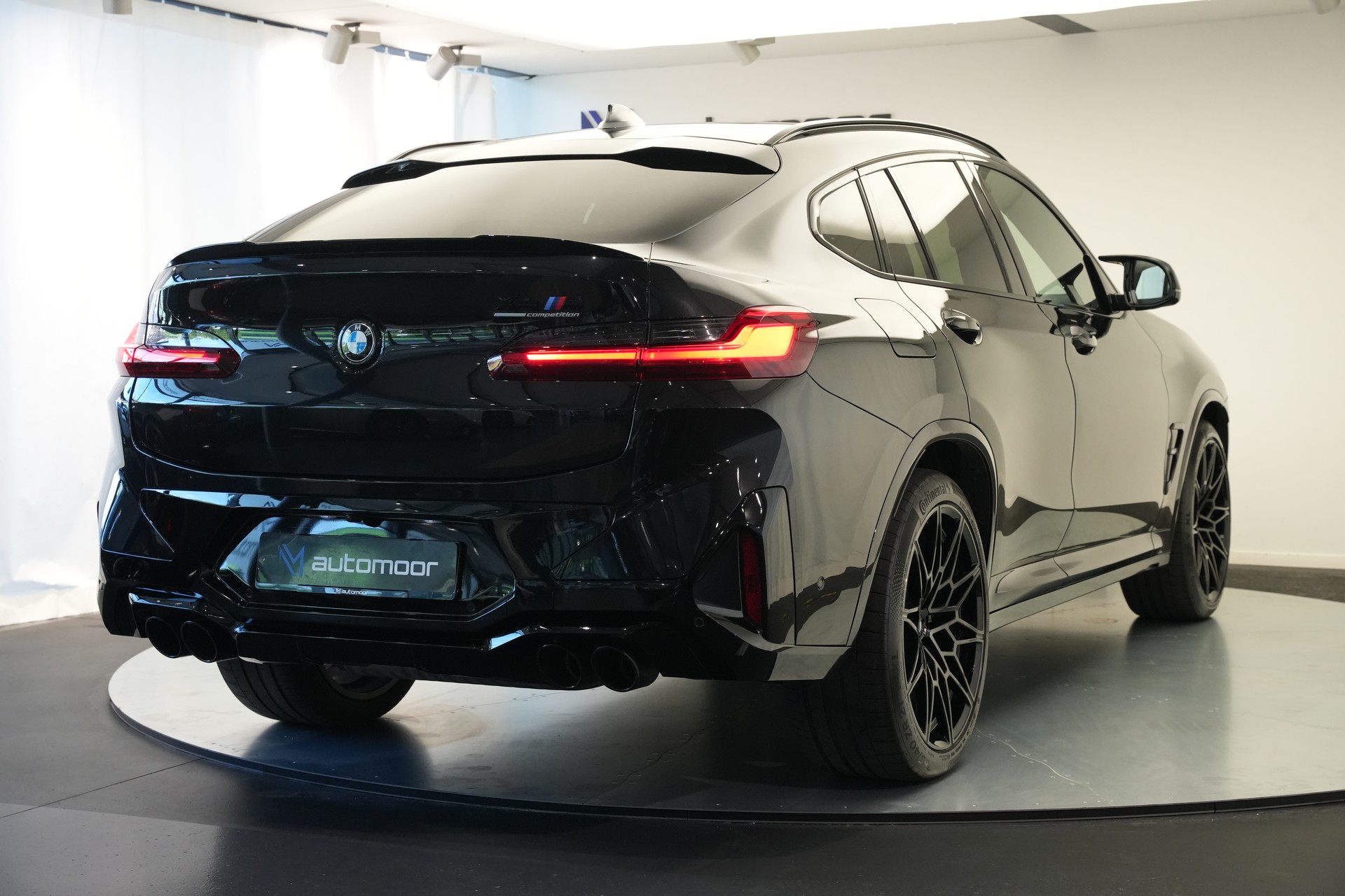 BMW X4M xDrive M Competition Steptronic *Panorama* *Lenkradheizung* *HuD*-image-47