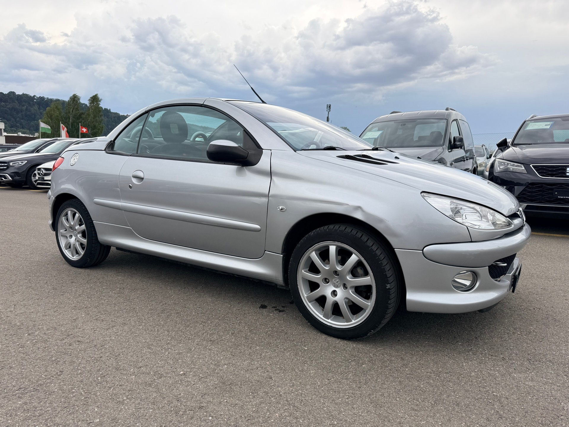 PEUGEOT 206 CC 1.6 16V Quiksilver-image-0