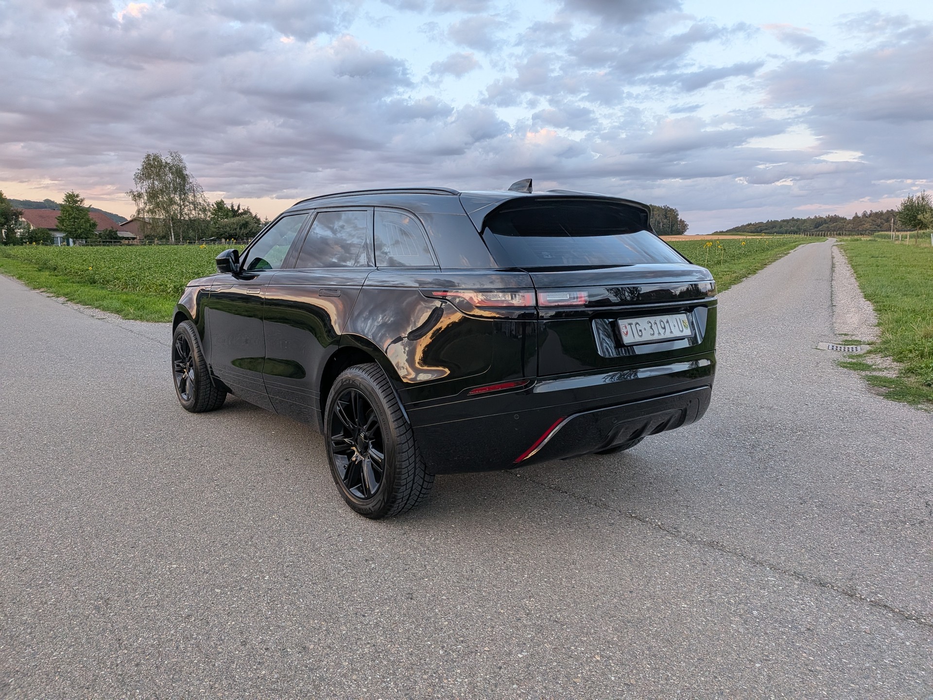 LAND ROVER Range Rover Velar R-Dynamic P 250 SE Automatic-image-10