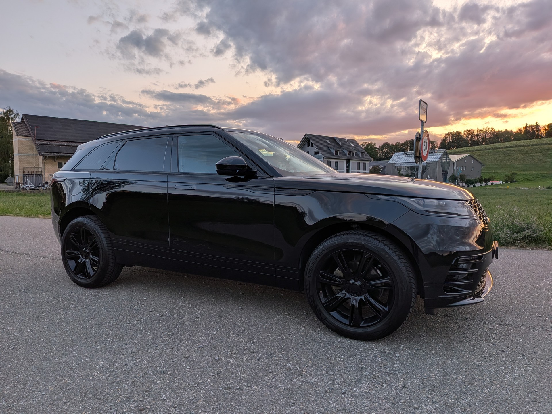 LAND ROVER Range Rover Velar R-Dynamic P 250 SE Automatic-image-7