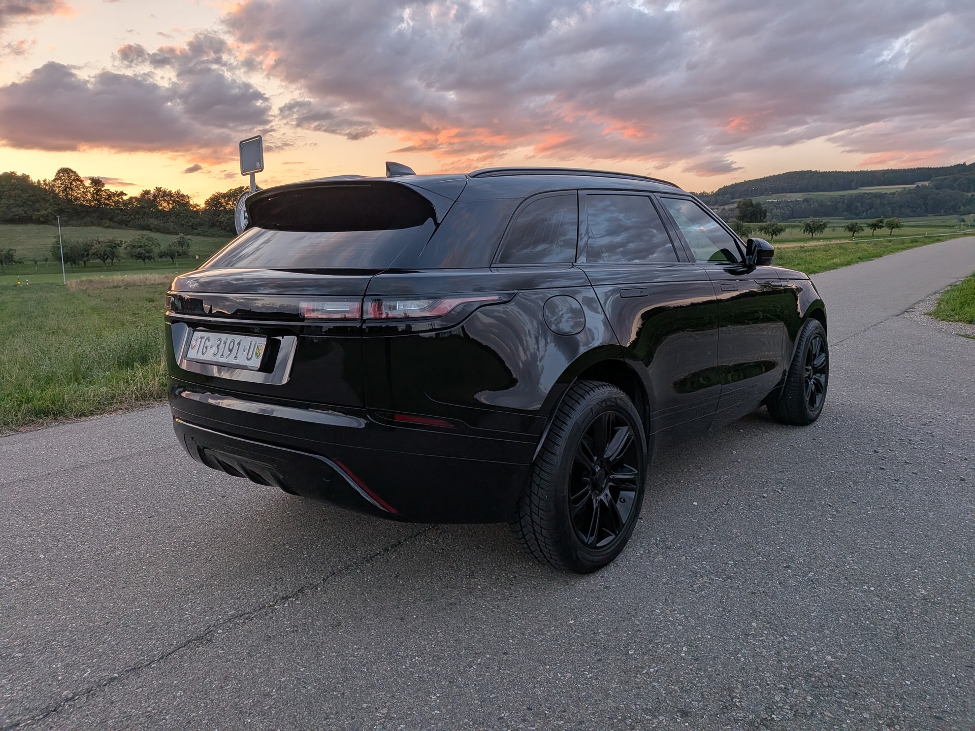 LAND ROVER Range Rover Velar R-Dynamic P 250 SE Automatic-image-11