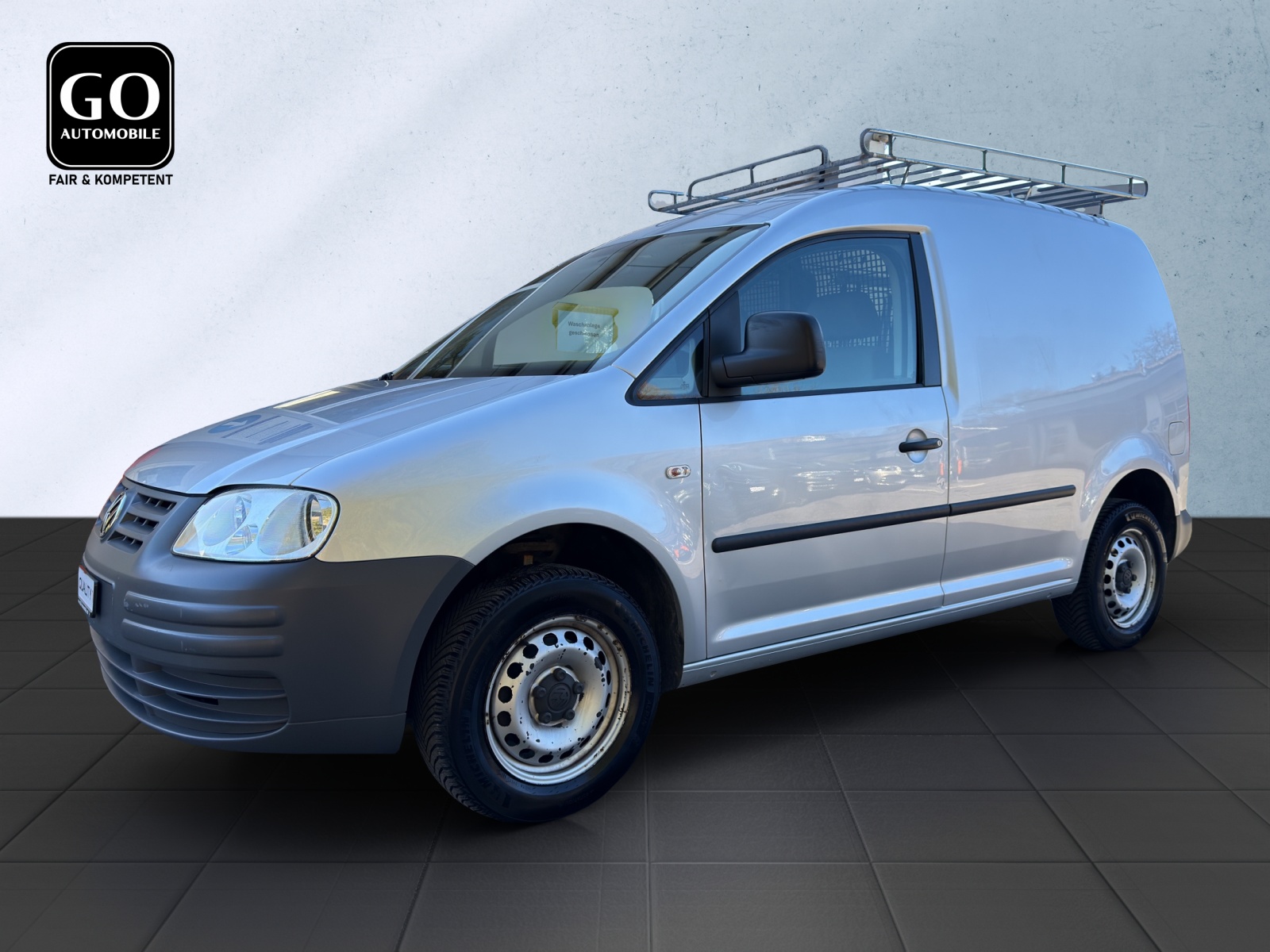 VW Caddy 1.4-image-1