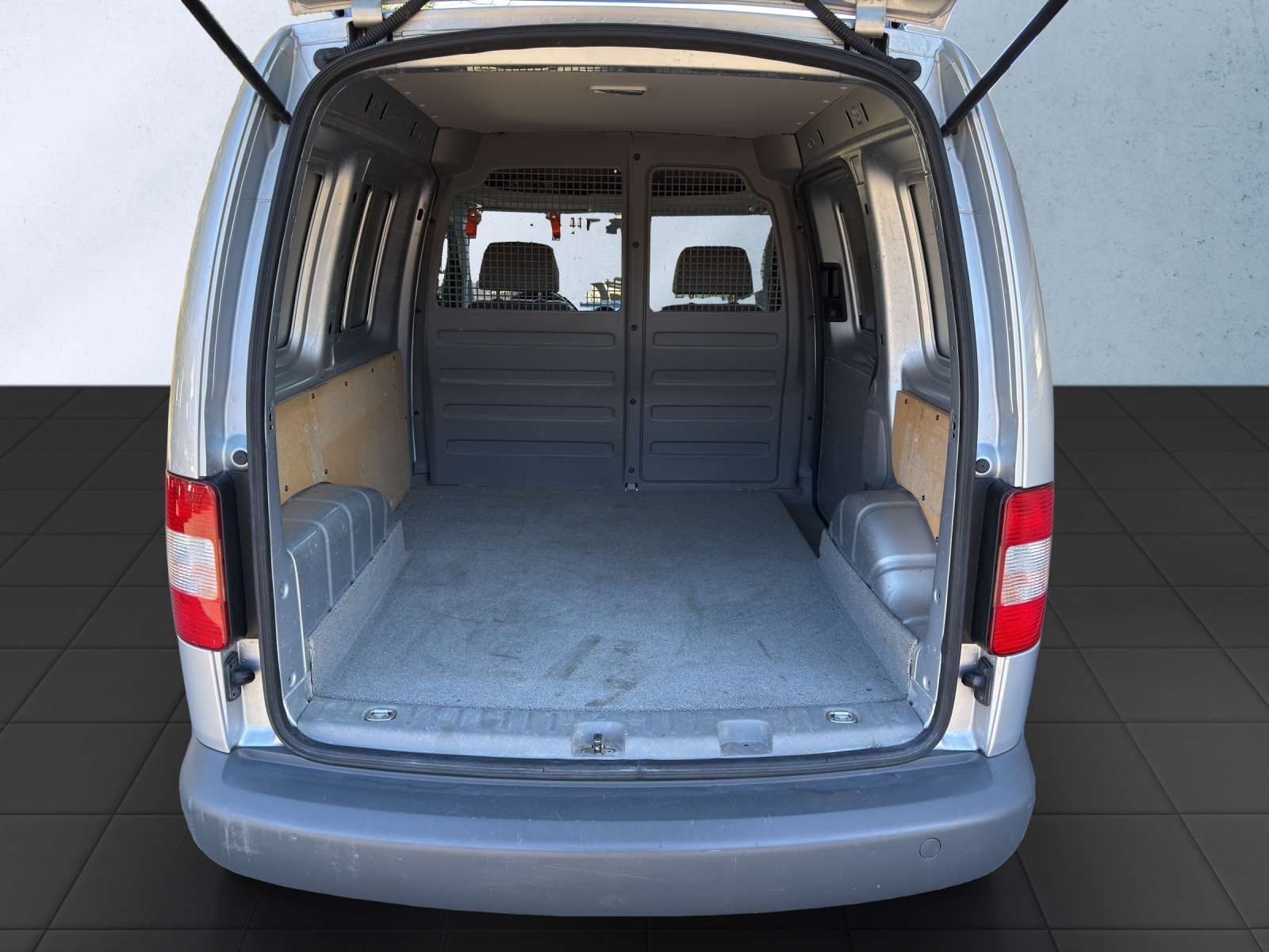 VW Caddy 1.4-image-17