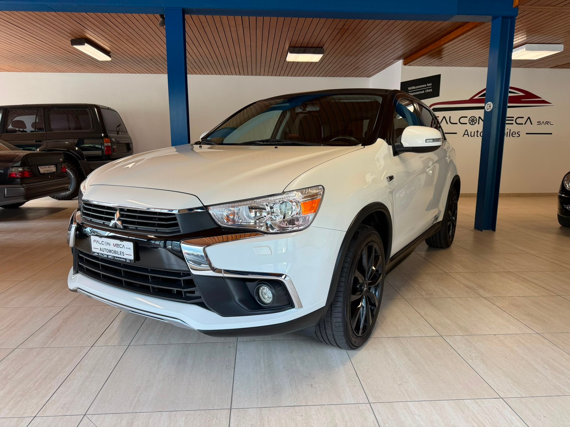 MITSUBISHI ASX 2.2 DID Style Hyaku Edition 4WD Automatic-image-2