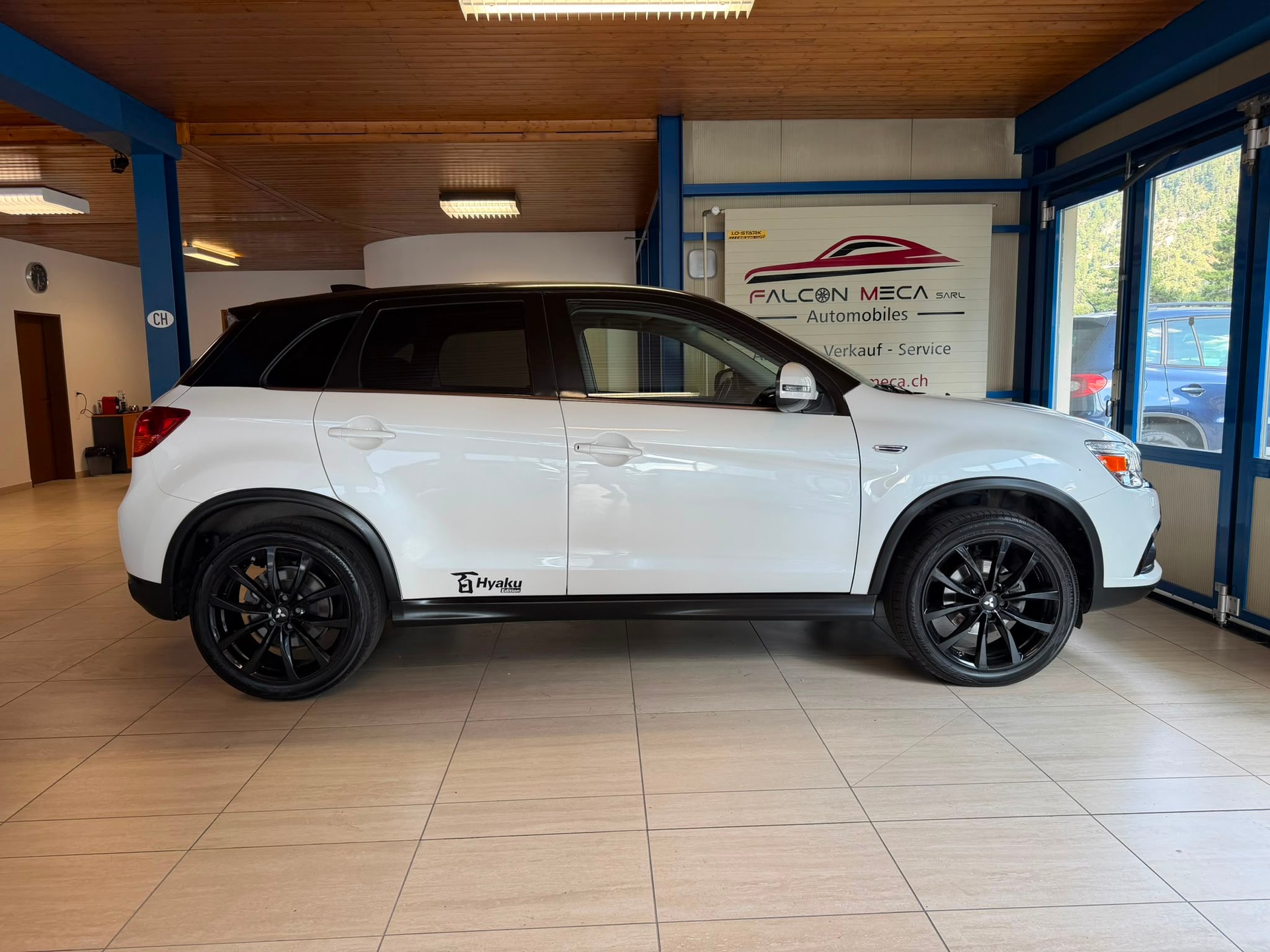 MITSUBISHI ASX 2.2 DID Style Hyaku Edition 4WD Automatic-image-5