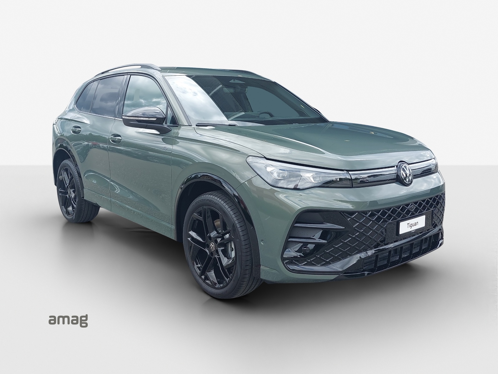 VW Tiguan 2.0 TSI DSG R-Line 4Motion-image-5