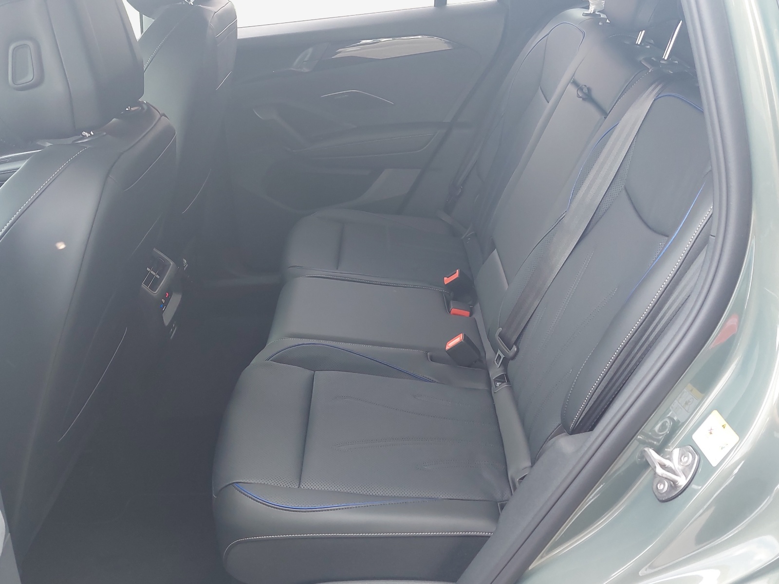VW Tiguan 2.0 TSI DSG R-Line 4Motion-image-11