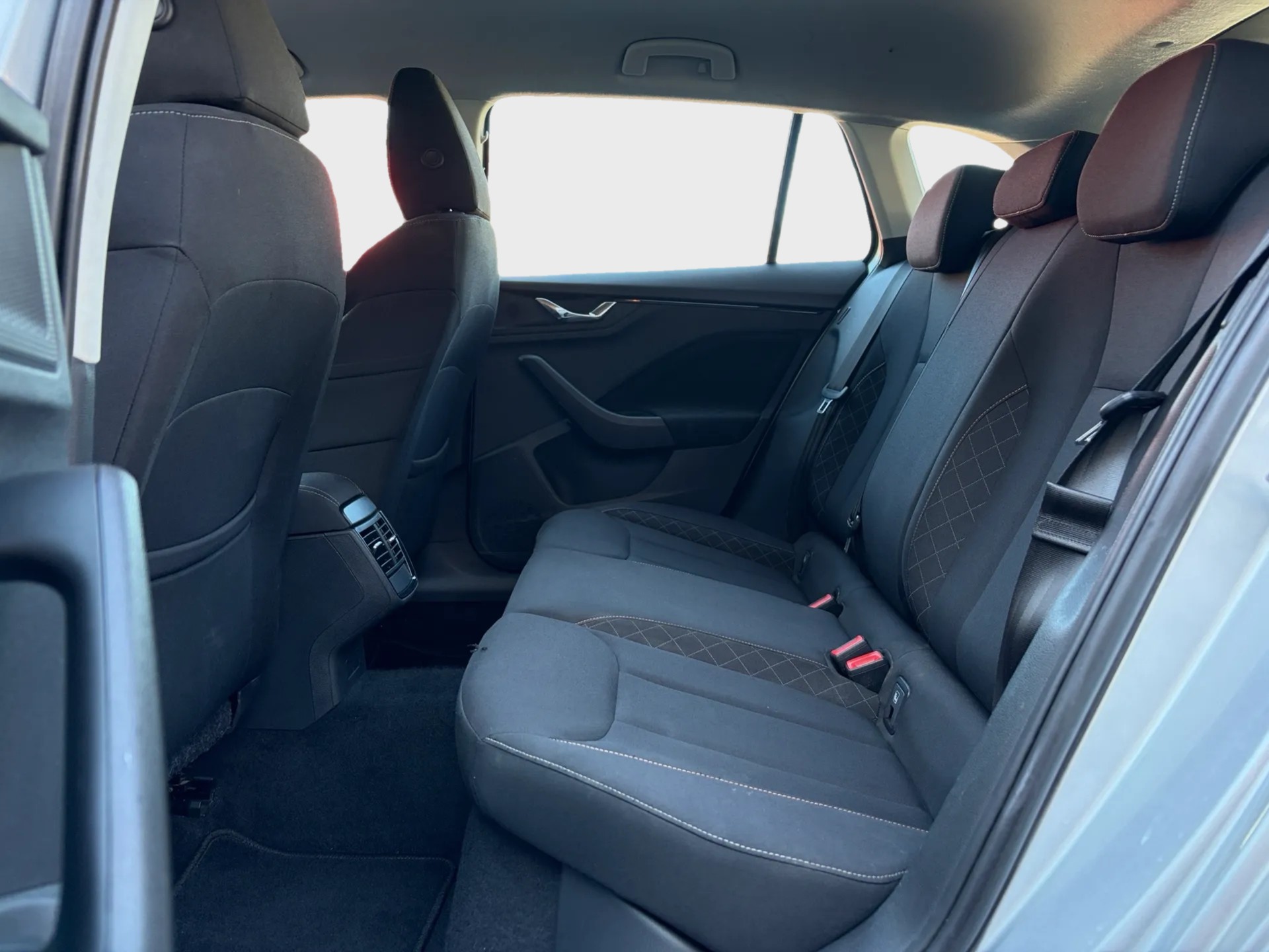 SKODA Scala 1.0 TSI Ambition-image-11