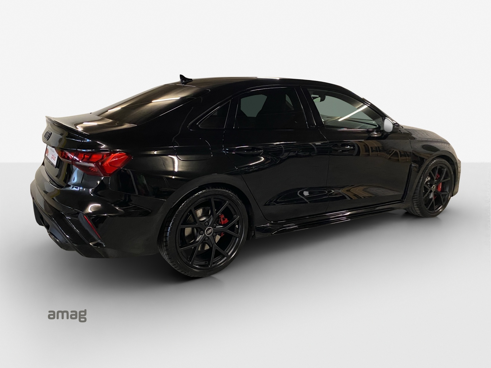 AUDI RS3 Limousine 2.5 TSI quattro S-tronic-image-4