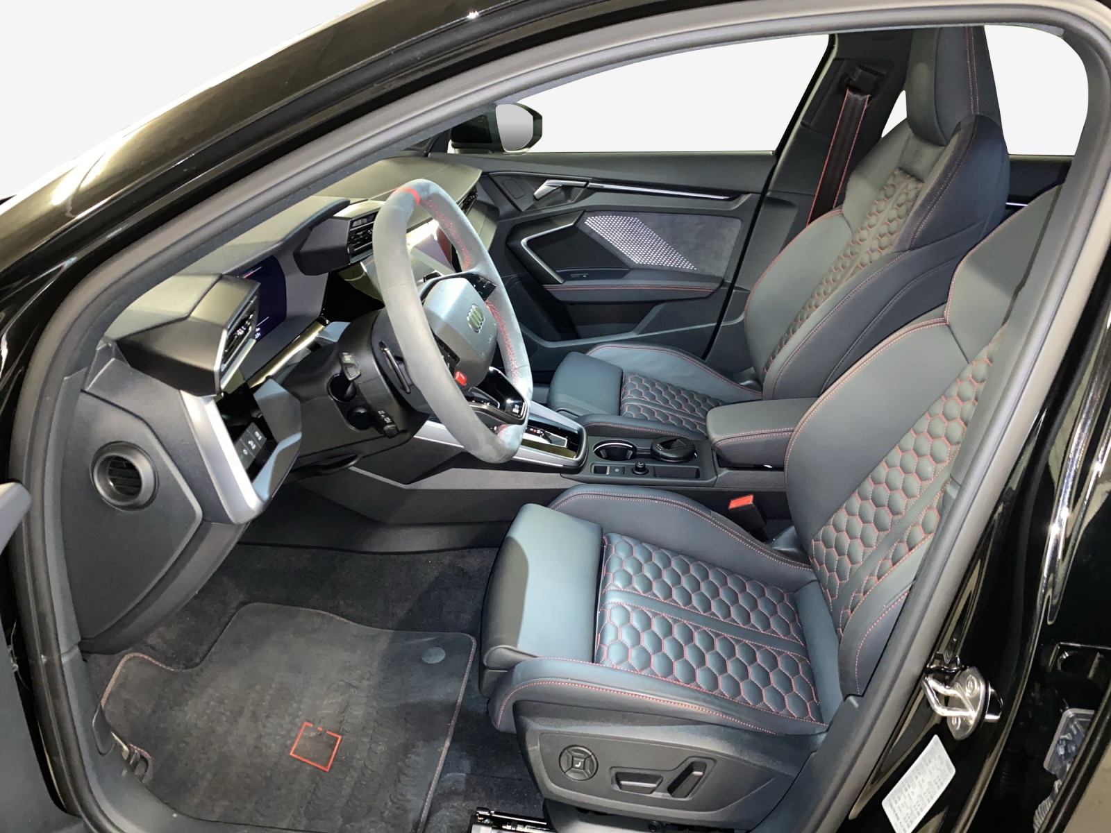 AUDI RS3 Limousine 2.5 TSI quattro S-tronic-image-7