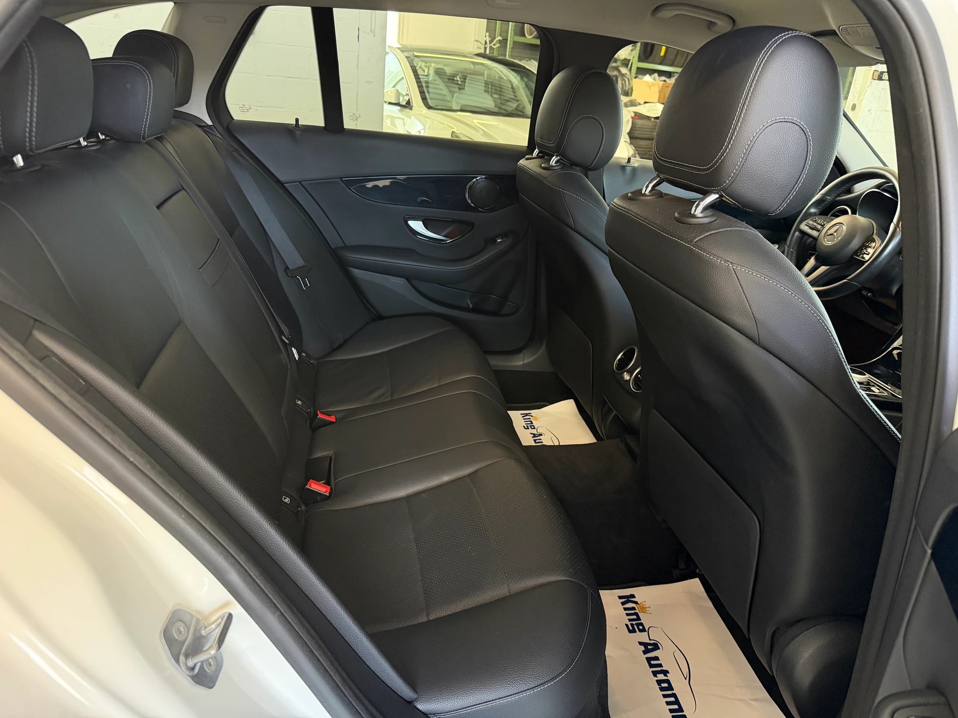 MERCEDES-BENZ C 220 d Swiss Star 4M 9G-Tronic | CH-Auto | 1-Hand | Frisch MFK | Ab Service-image-10