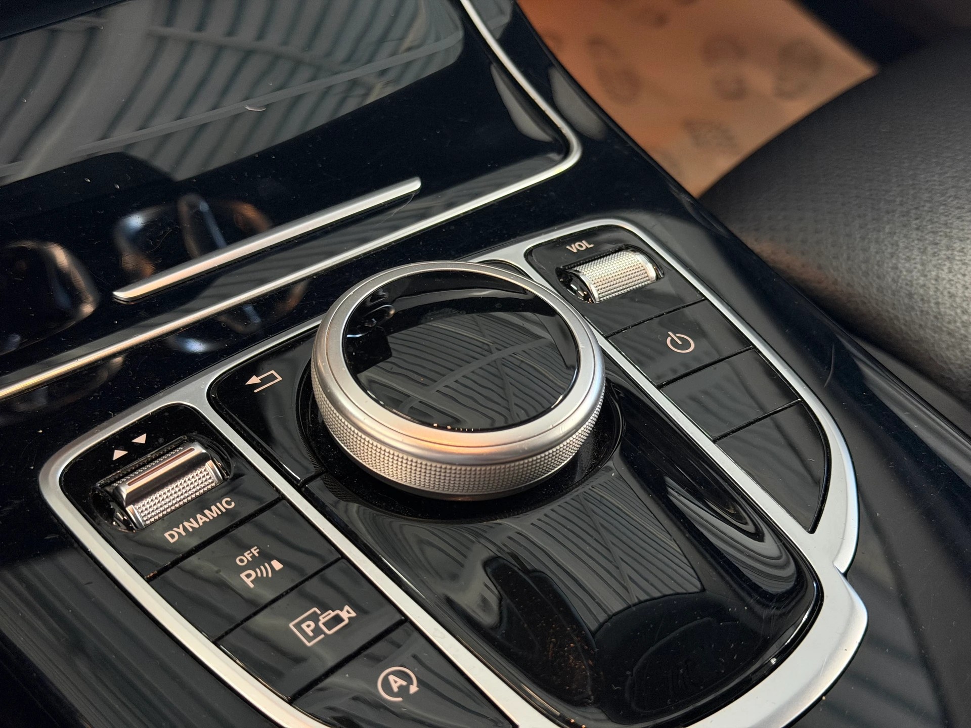 MERCEDES-BENZ C 220 d Swiss Star 4M 9G-Tronic | CH-Auto | 1-Hand | Frisch MFK | Ab Service-image-13