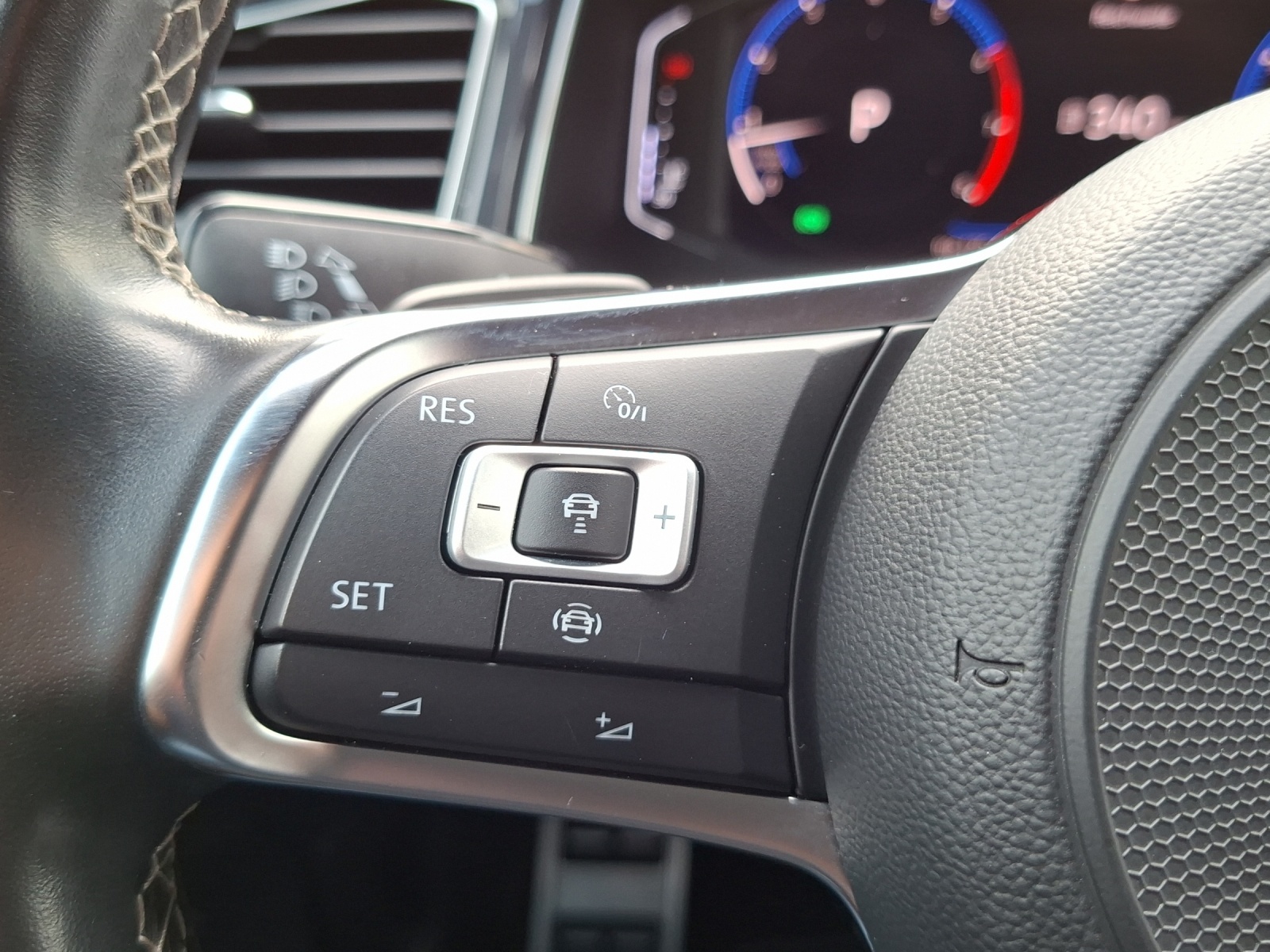 VW T-Roc 2.0 TSI Sport DSG 4Motion-image-27