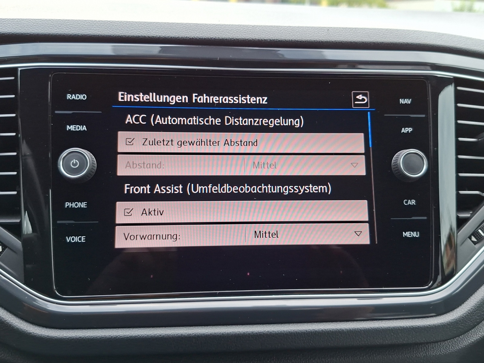 VW T-Roc 2.0 TSI Sport DSG 4Motion-image-24