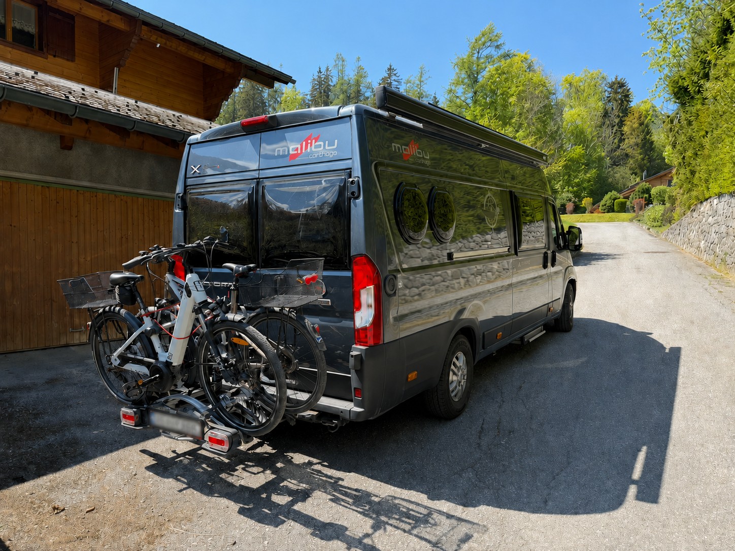 MALIBU Van 640 Charming Professional-image-2