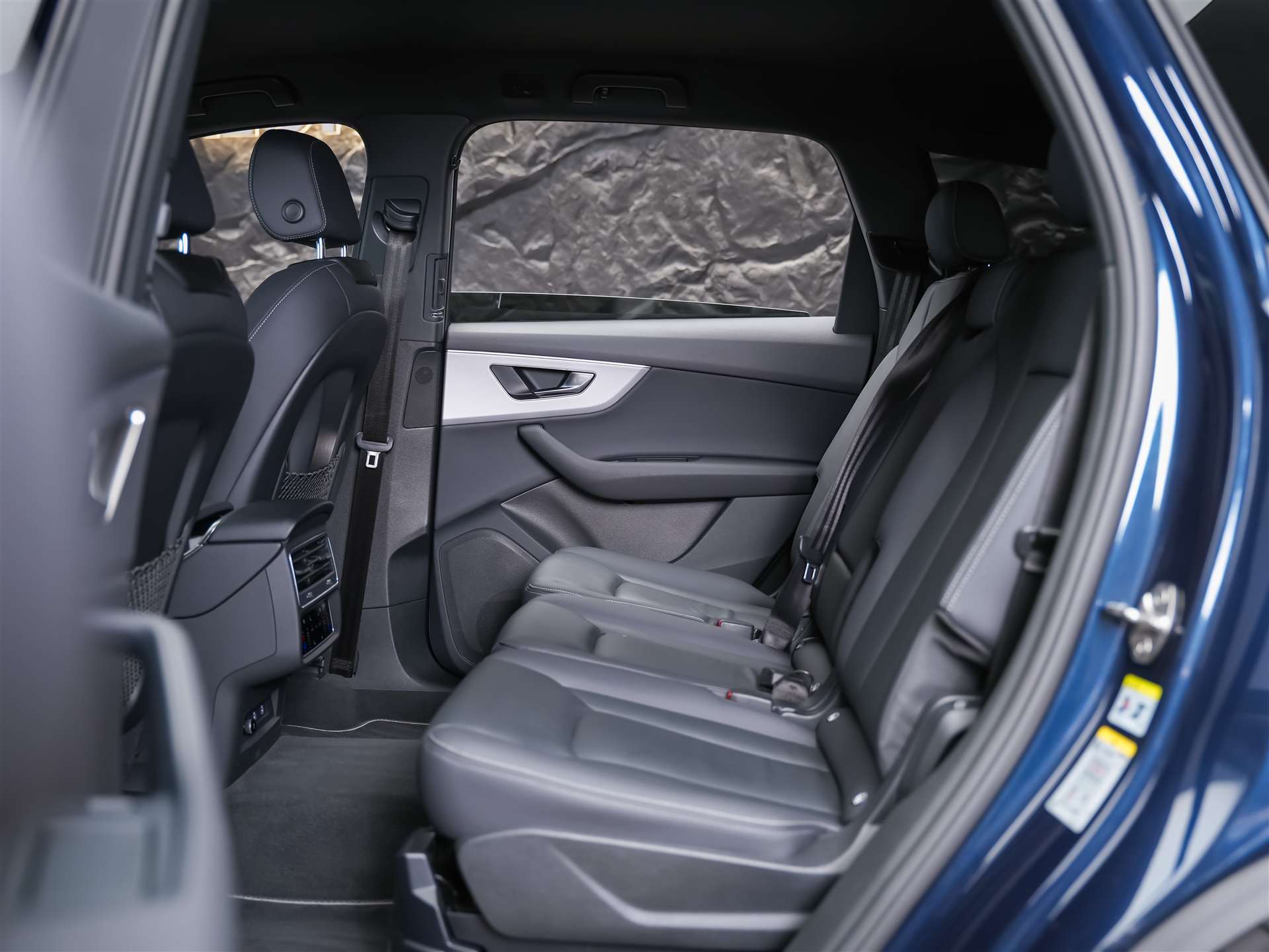 AUDI Q7 45 TDI quattro tiptronic *7 Plätzer*22" Felgen*Head Up*360° Kamera*-image-11