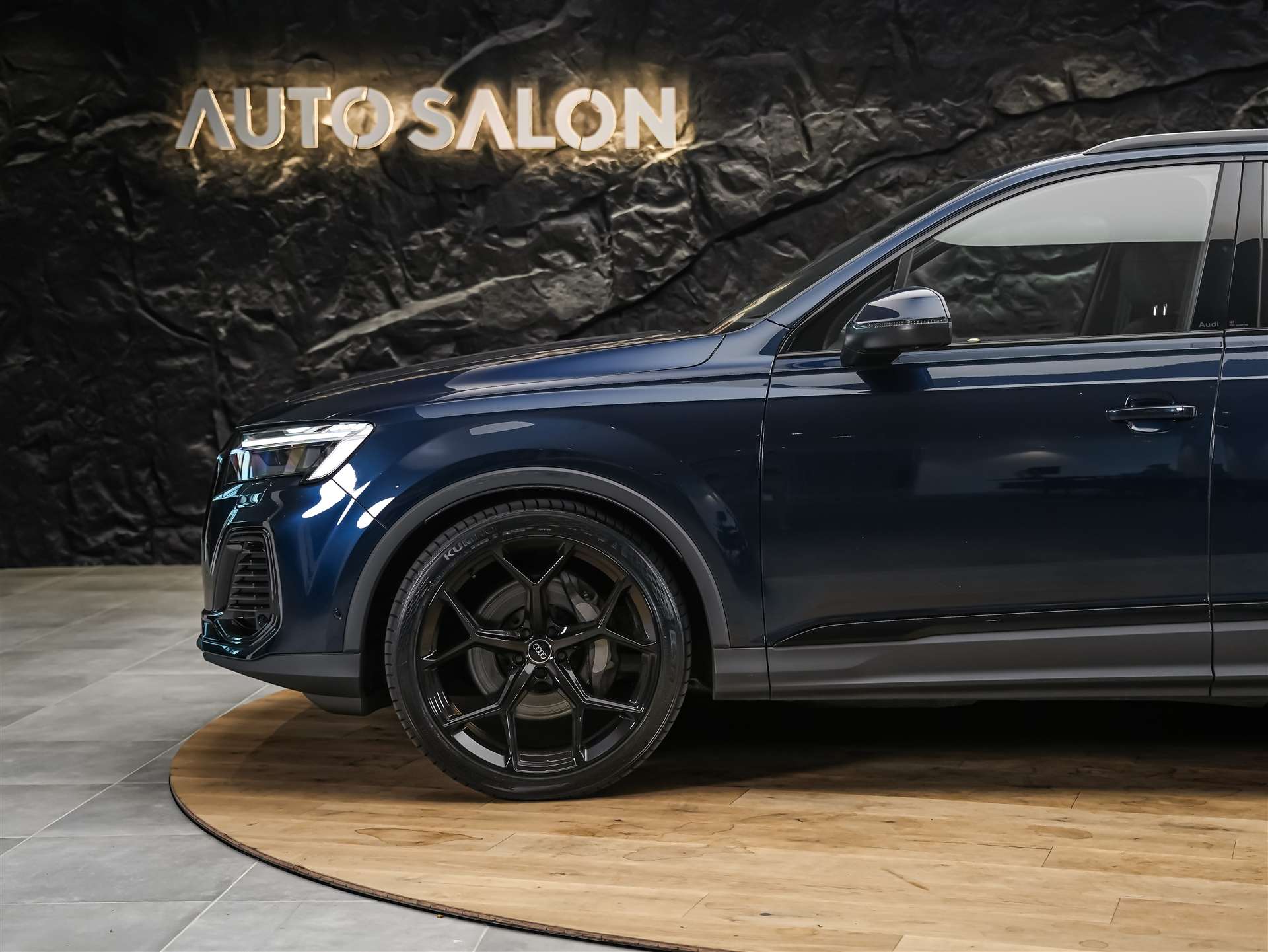 AUDI Q7 45 TDI quattro tiptronic *7 Plätzer*22" Felgen*Head Up*360° Kamera*-image-16