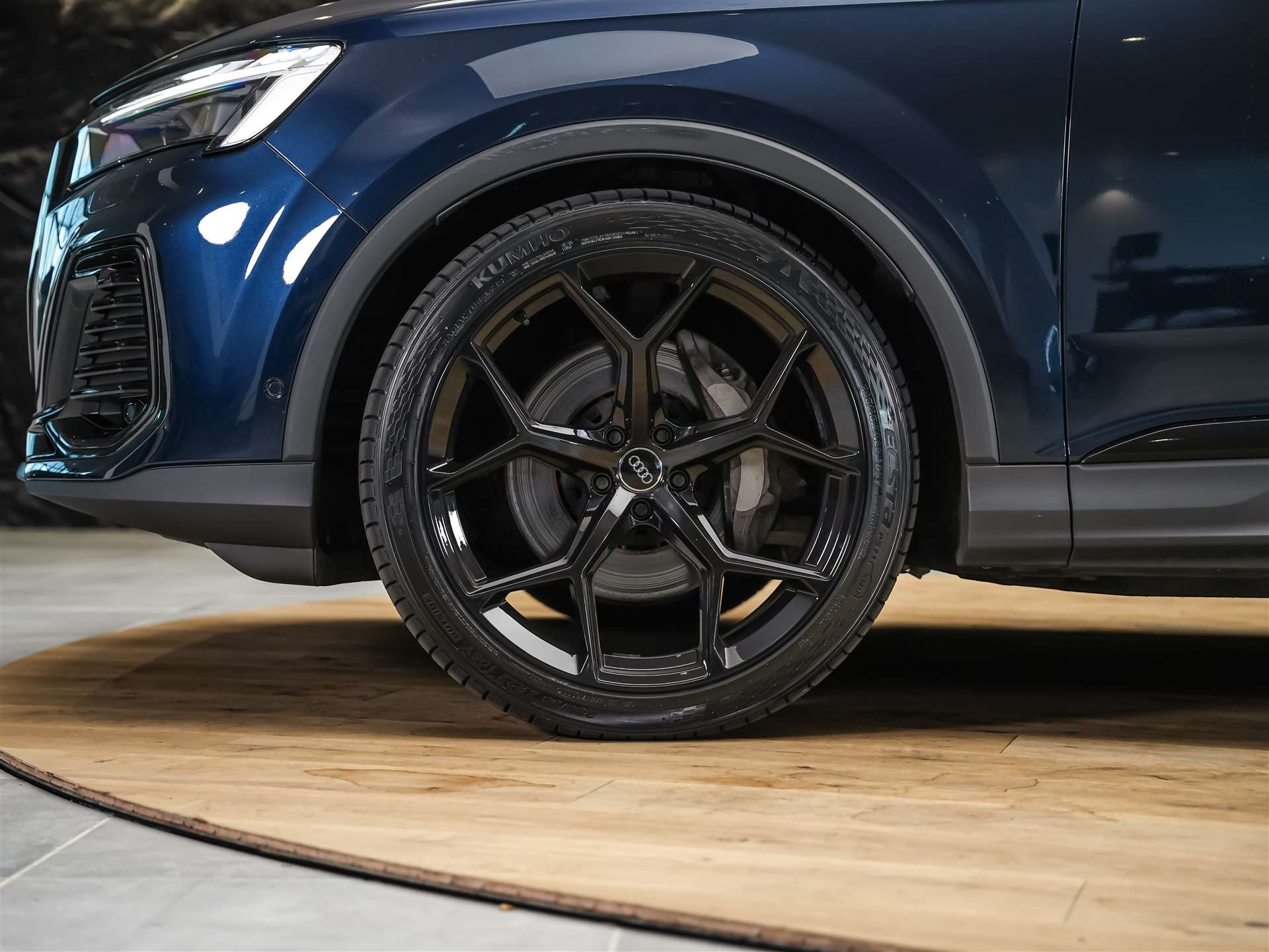 AUDI Q7 45 TDI quattro tiptronic *7 Plätzer*22" Felgen*Head Up*360° Kamera*-image-17