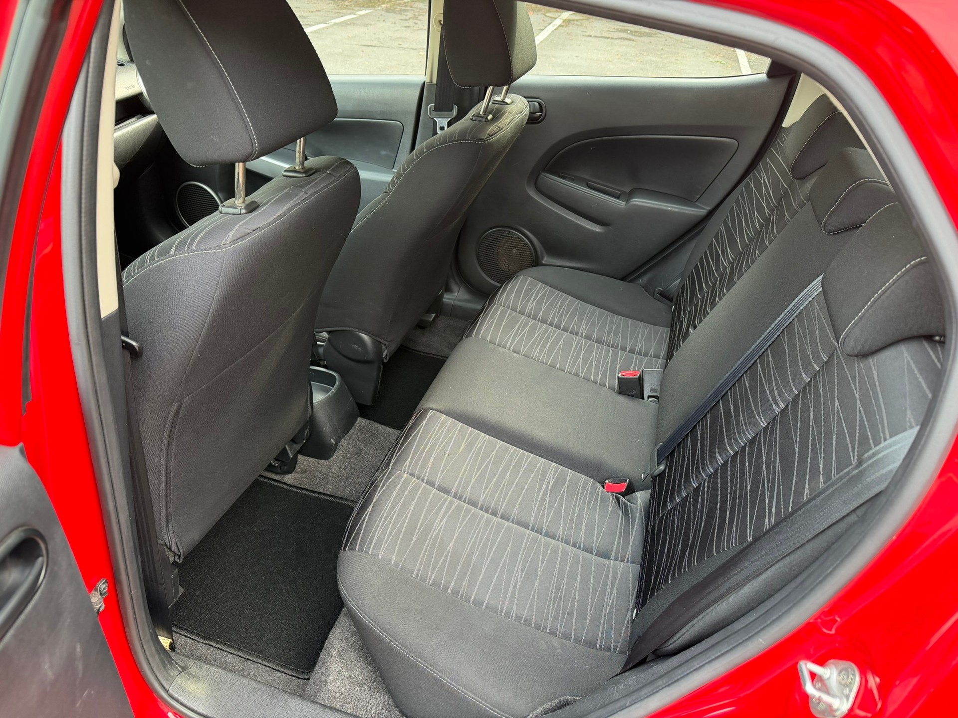 MAZDA 2 1.3i 16V Exclusive-image-9