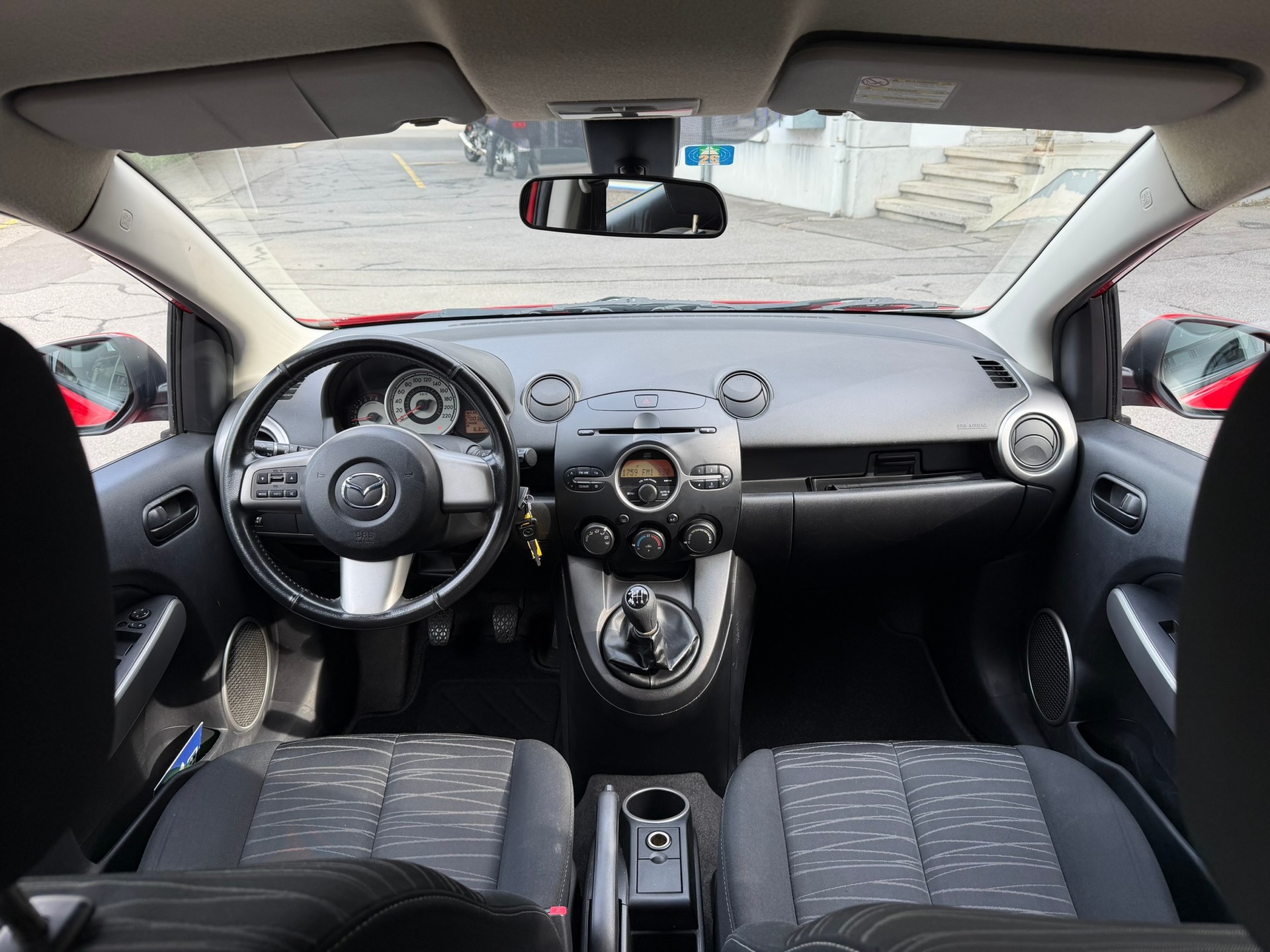 MAZDA 2 1.3i 16V Exclusive-image-15