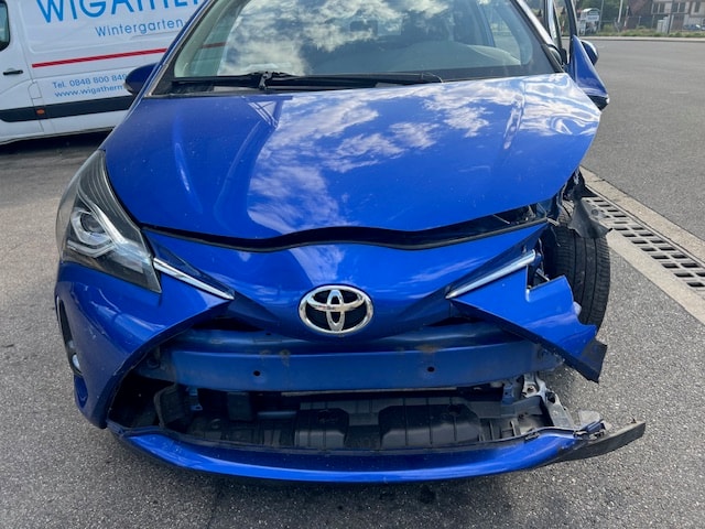 TOYOTA Yaris 1.5 Comfort-image-7