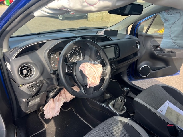 TOYOTA Yaris 1.5 Comfort-image-5