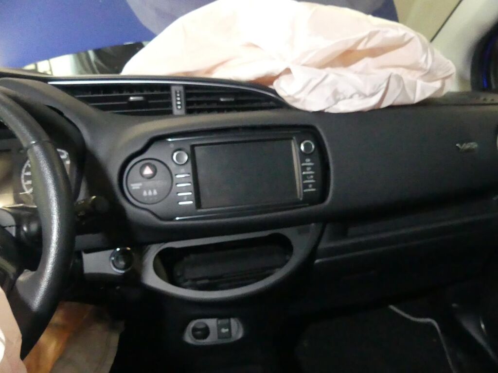 TOYOTA Yaris 1.5 Comfort-image-7