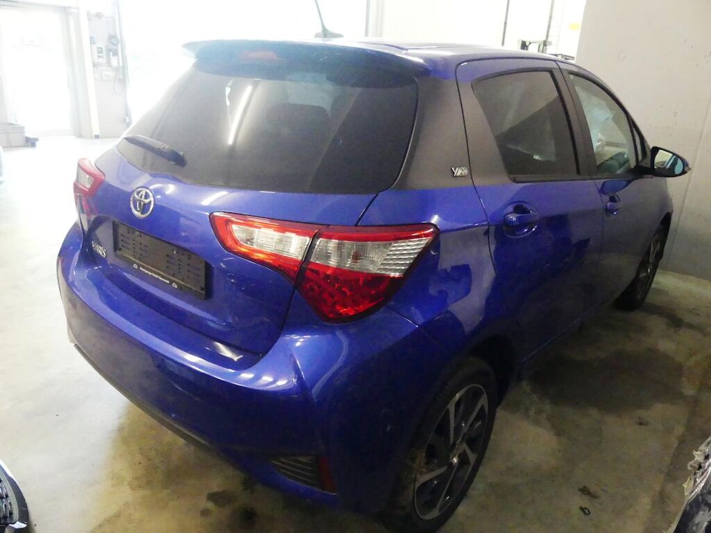 TOYOTA Yaris 1.5 Comfort-image-4