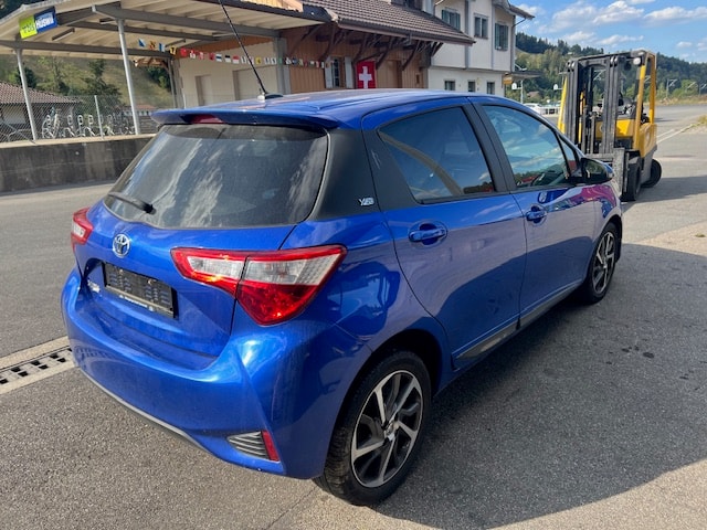 TOYOTA Yaris 1.5 Comfort-image-12