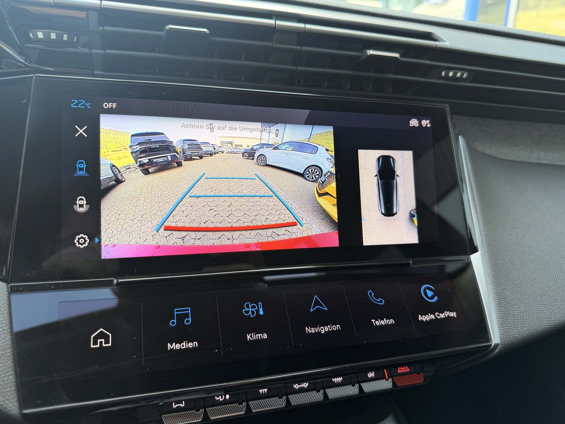 PEUGEOT 308 SW 1.6 PHEV 180 Allure-image-12