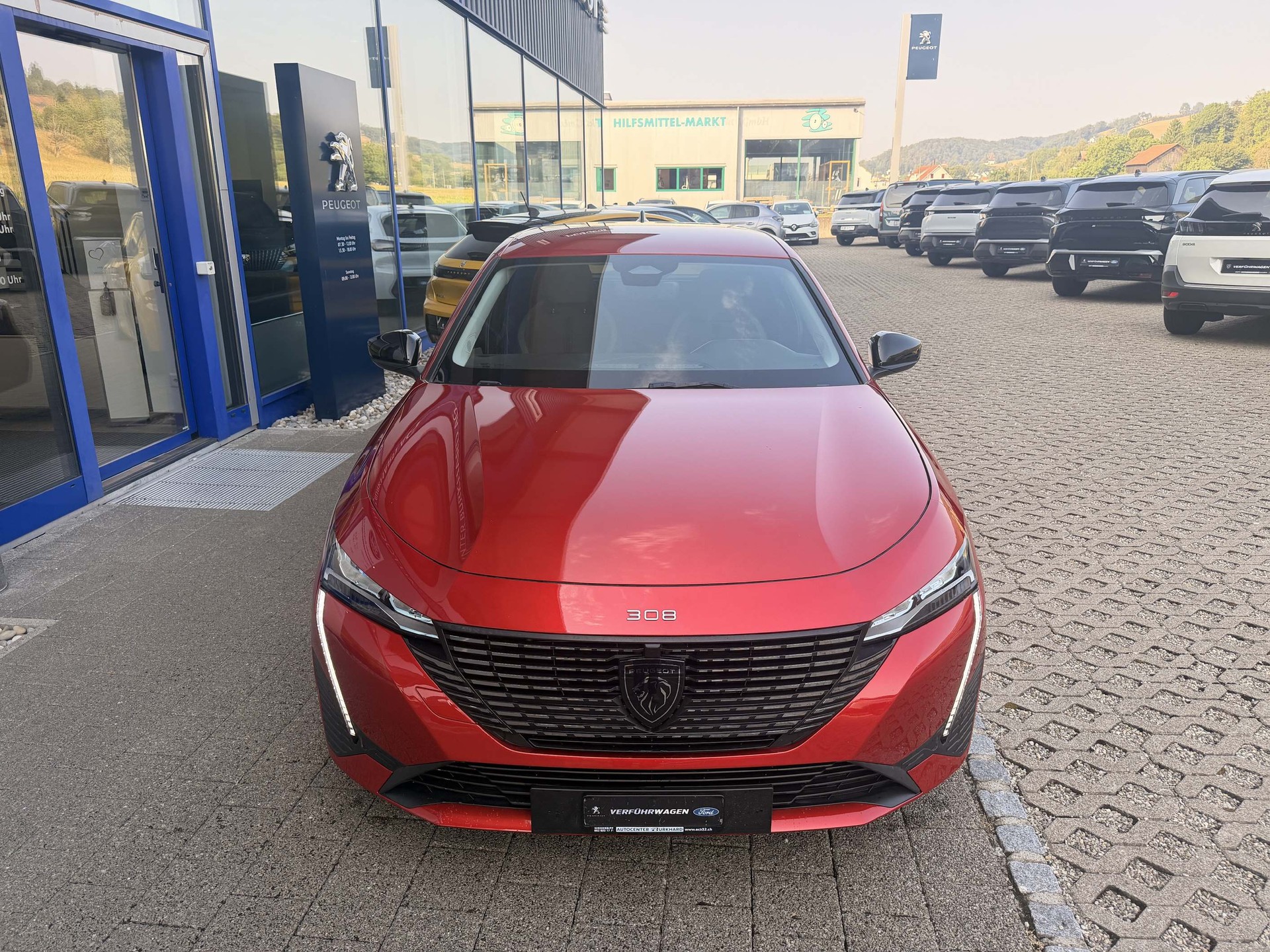 PEUGEOT 308 SW 1.6 PHEV 180 Allure-image-2
