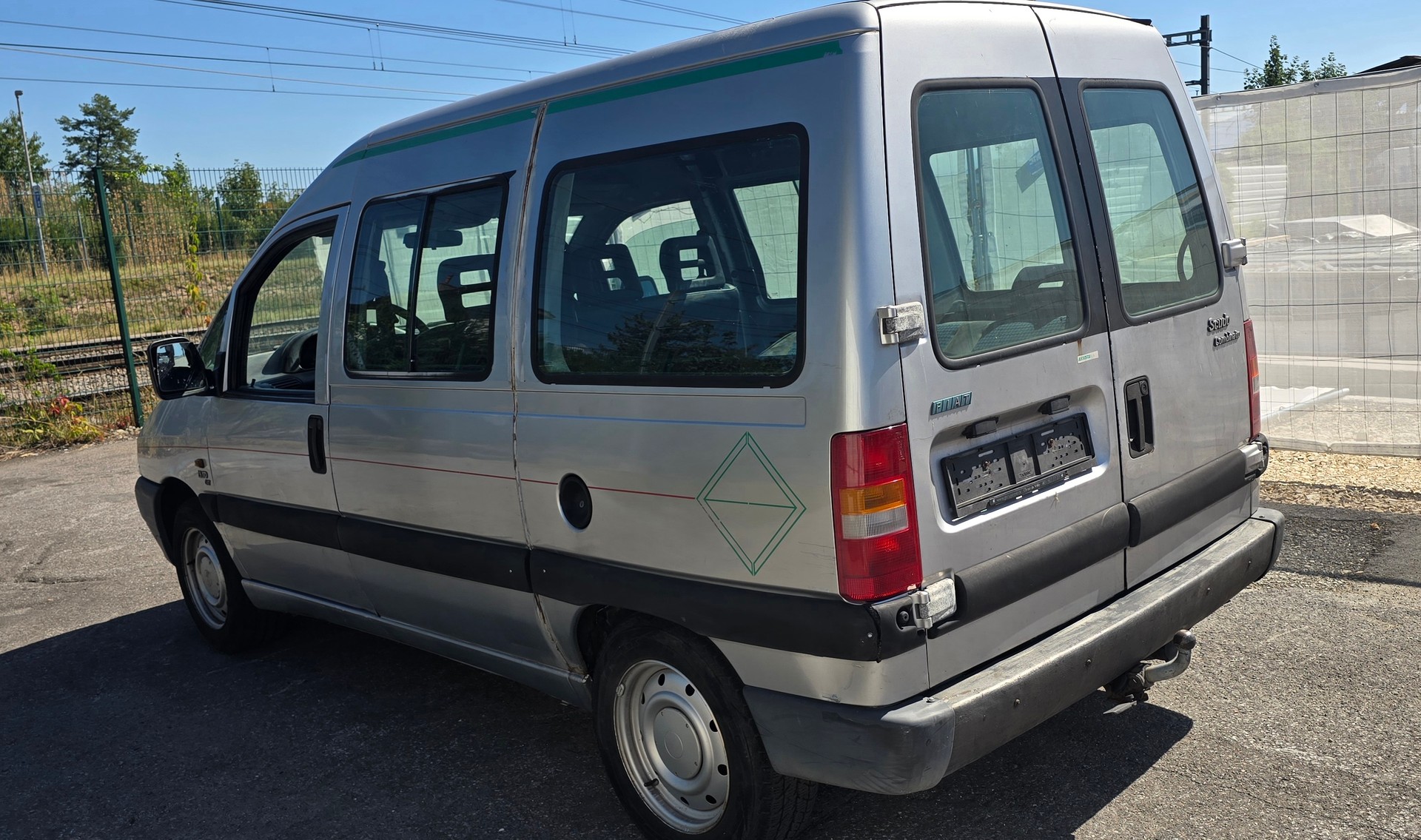FIAT 1.9 TD Combi 5 Places-image-3