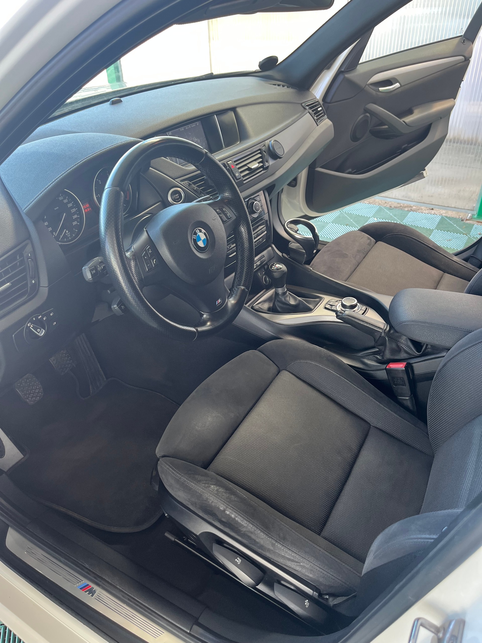 BMW 20d xDrive-image-1