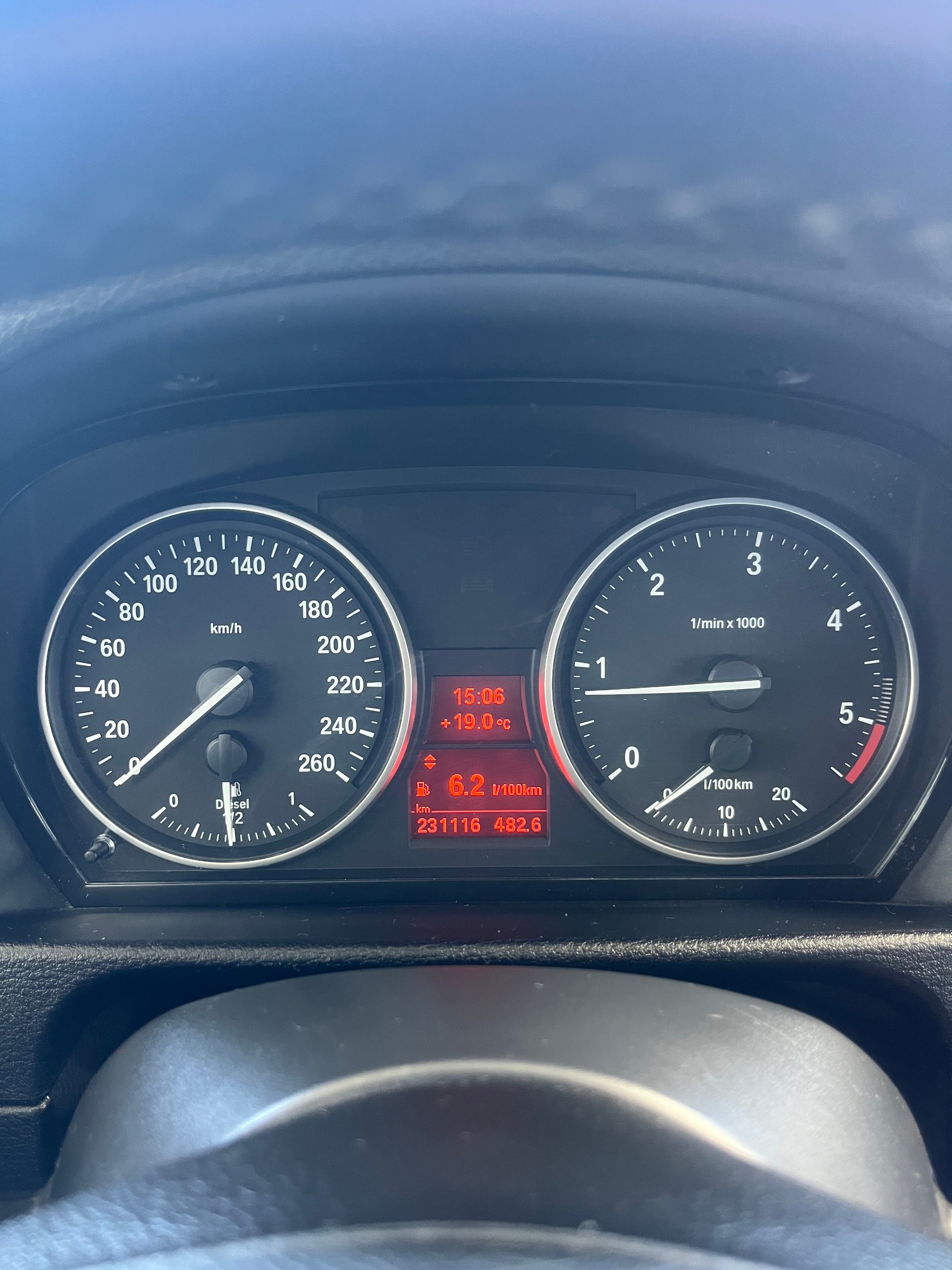 BMW 20d xDrive-image-4