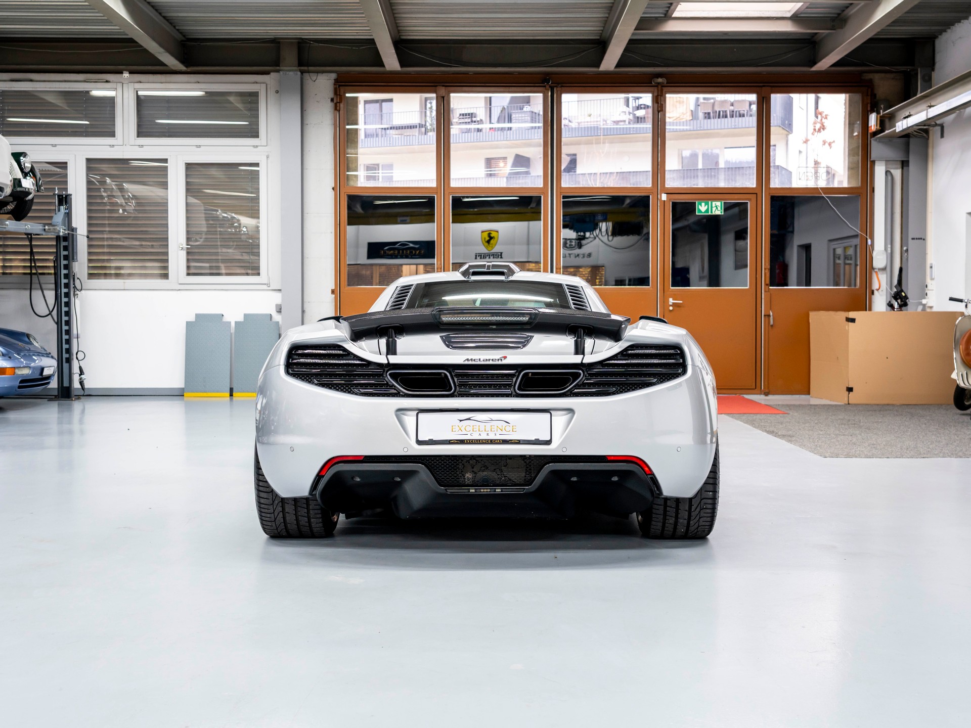 McLAREN MP4-12C Coupé 3.8 V8 SSG-image-6