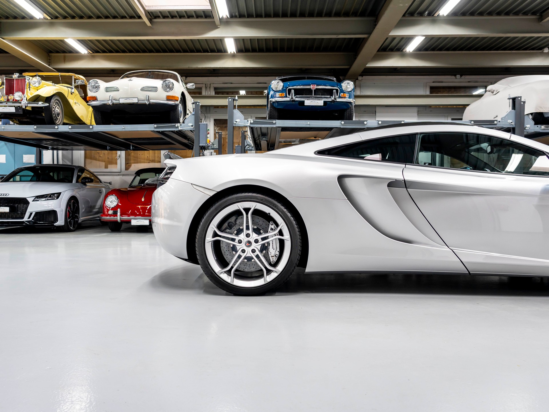 McLAREN MP4-12C Coupé 3.8 V8 SSG-image-8