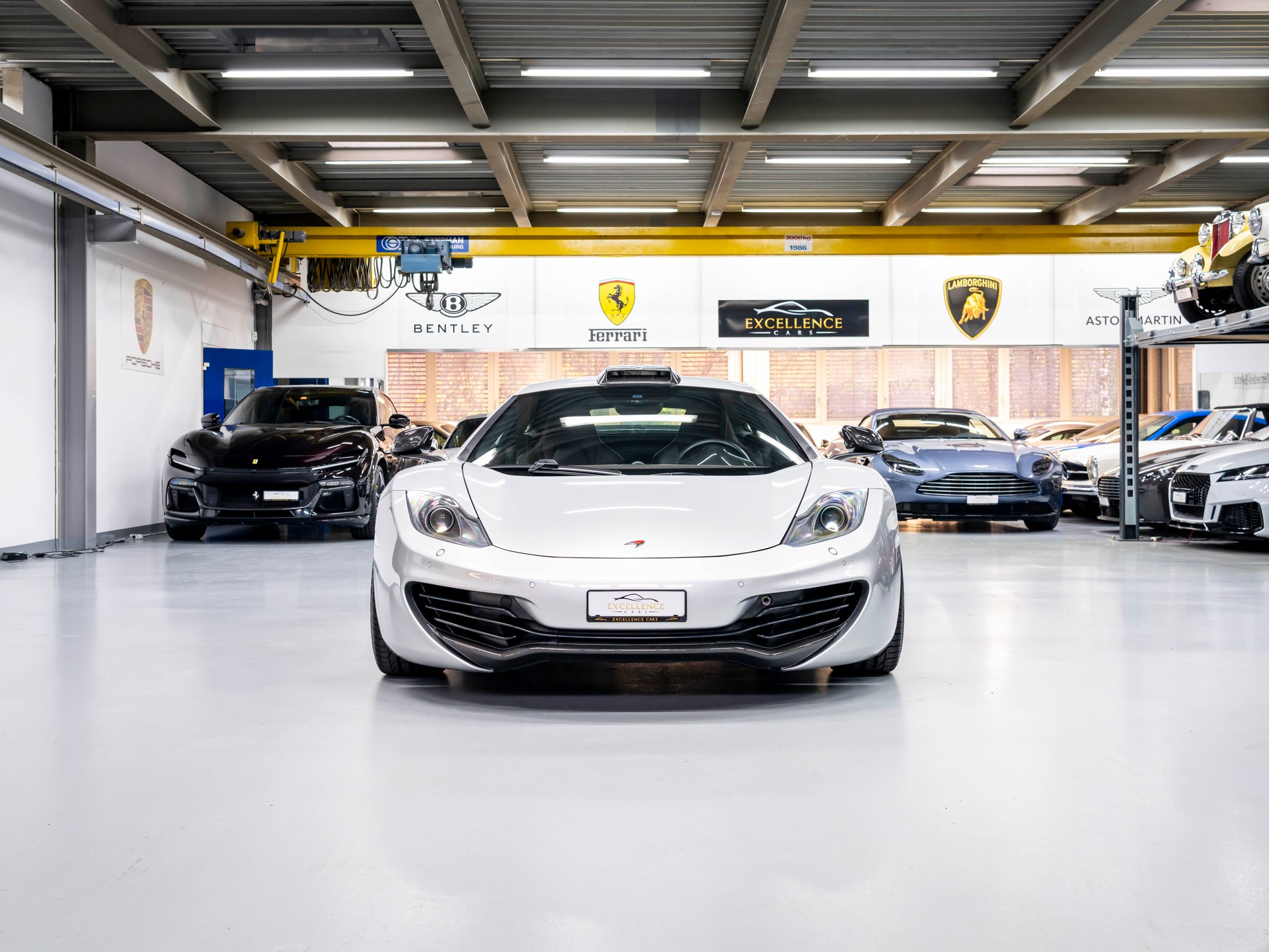 McLAREN MP4-12C Coupé 3.8 V8 SSG-image-1