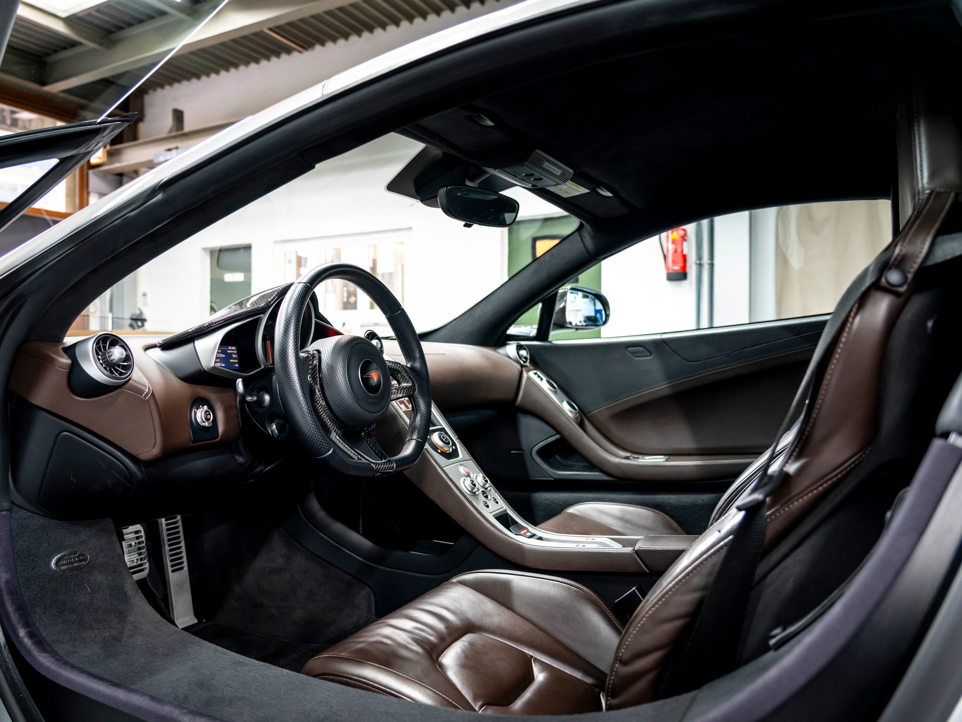 McLAREN MP4-12C Coupé 3.8 V8 SSG-image-14