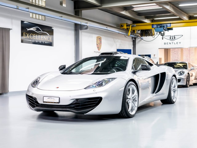 McLaren MP4-12C Coupé 3.8 V8 SSG