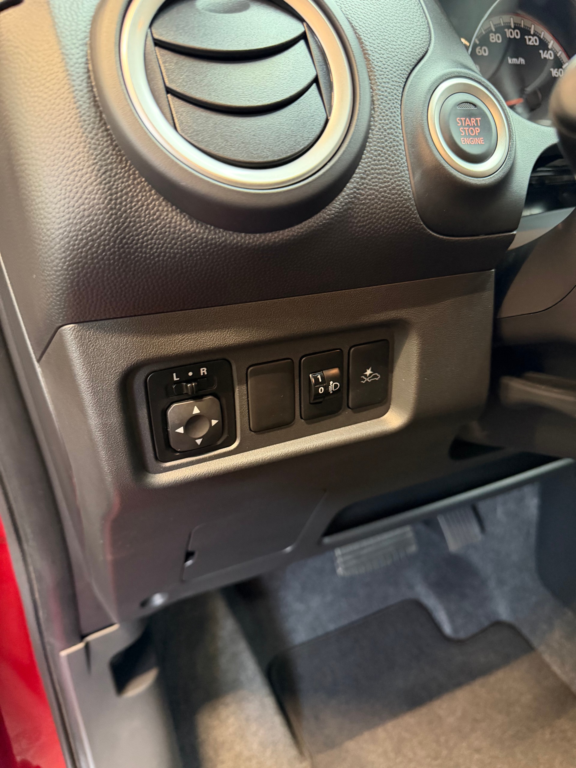 MITSUBISHI Space Star 1.2 CVT Intense+-image-17