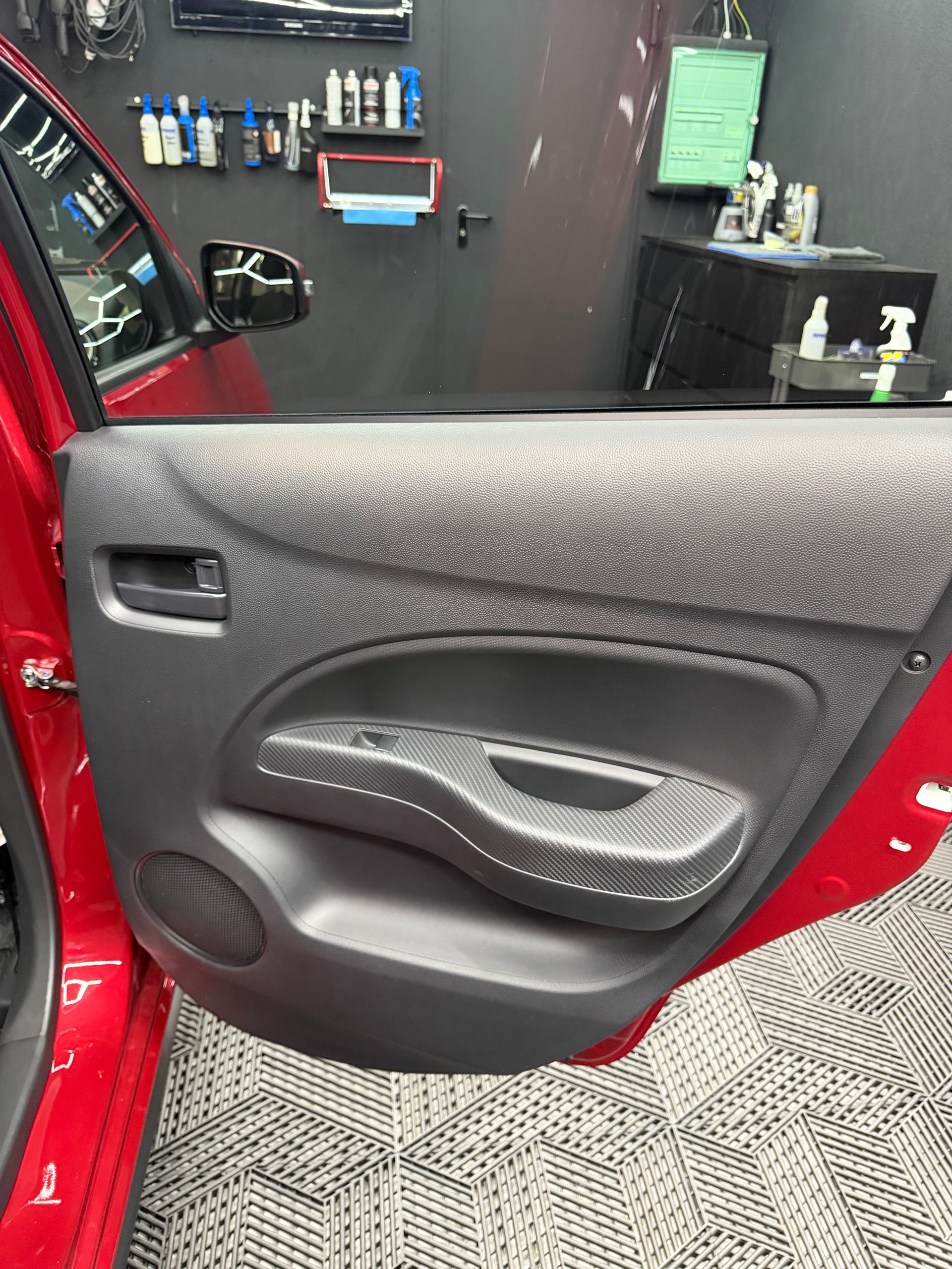 MITSUBISHI Space Star 1.2 CVT Intense+-image-13