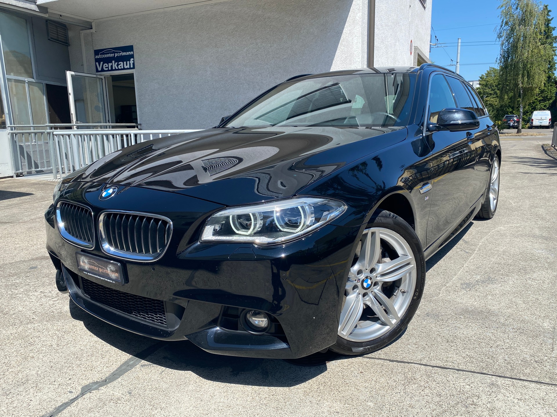 BMW 535i Touring xDrive Steptronic-image-0